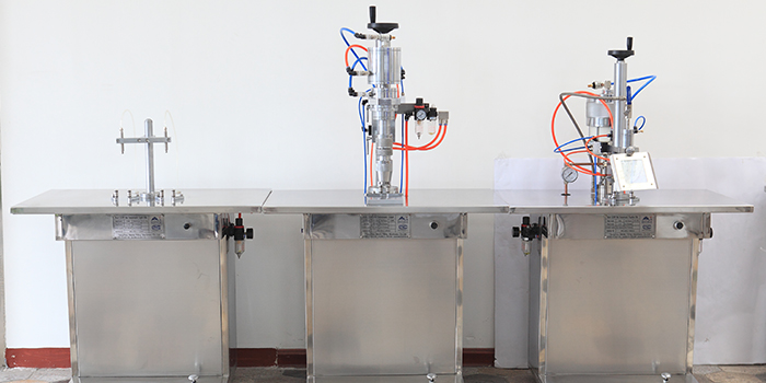 半自動(dòng)氣霧灌裝機(jī)如何操作使用？